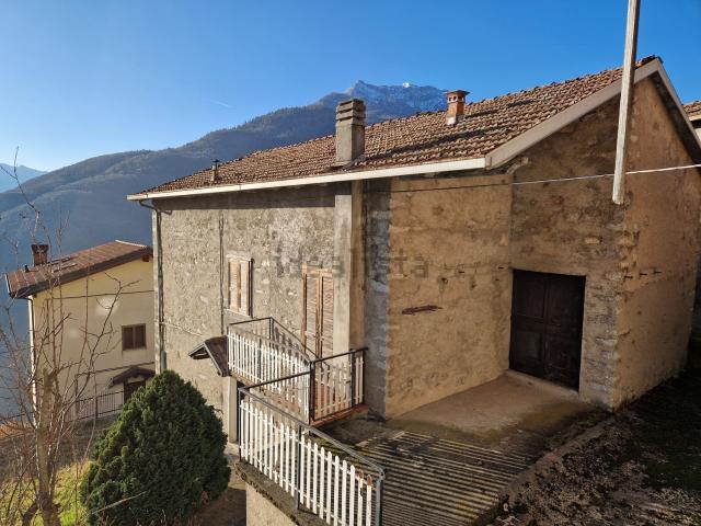 Casa in vendita a Comunità montana della valle Camonica, Berzo Demo
