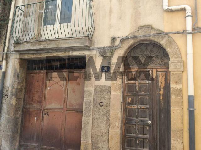 Casa in vendita a Canalotto, Caltagirone