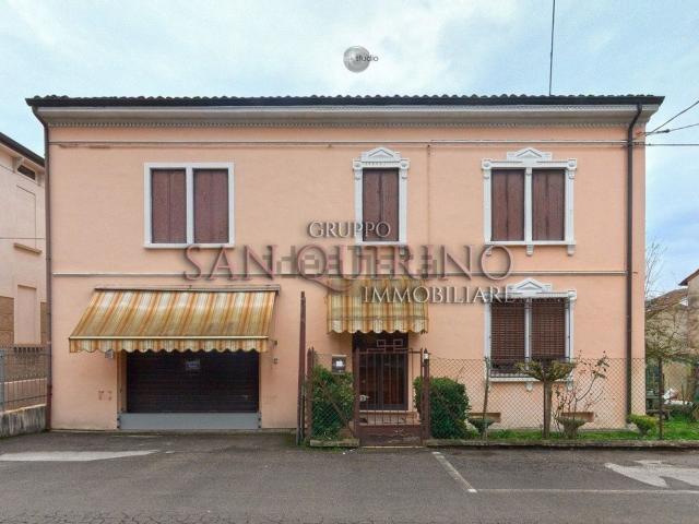 Casa in vendita a Bassa Reggiana, Re