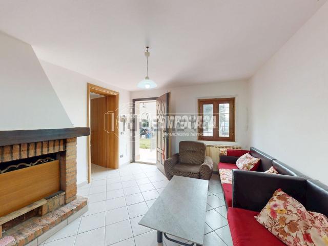 Casa in vendita a Unione delle Terre d'Argine, Novi Di Modena
