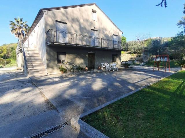 Casa in vendita a Marche, Fermo