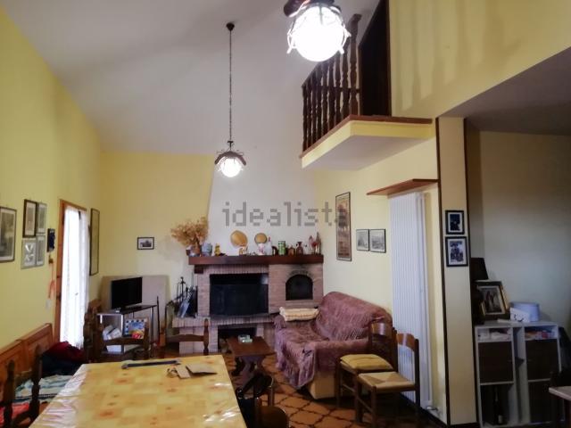Casa in vendita a Pescia, Pistoia