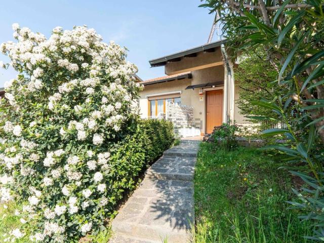 Casa in vendita a Campo Sportivo-Colombara, Saronno