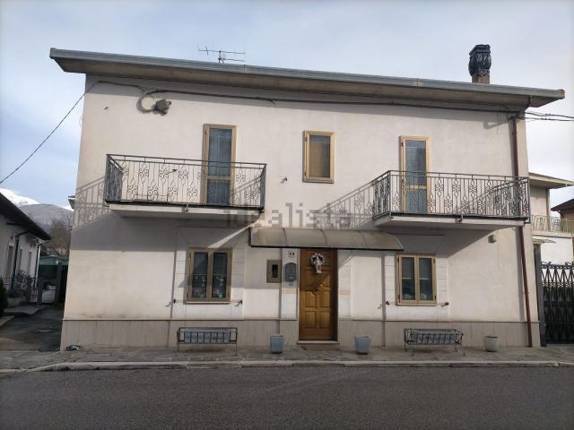 Casa in vendita a Magliano De' Marsi, Abruzzo