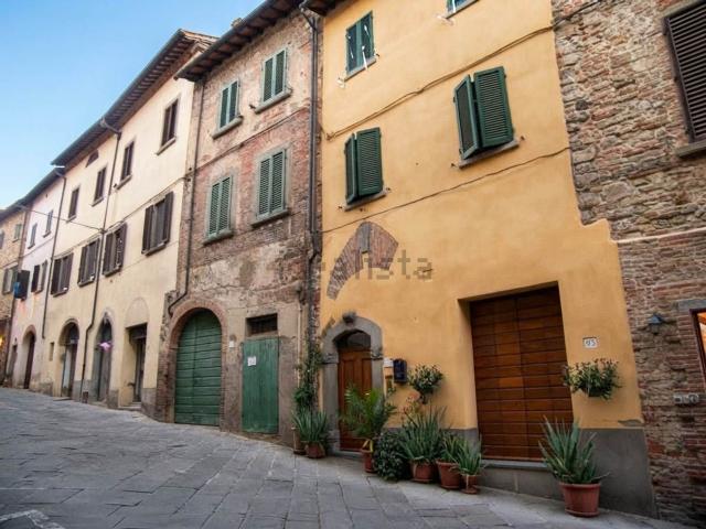 Casa in vendita a Lucignano, Arezzo