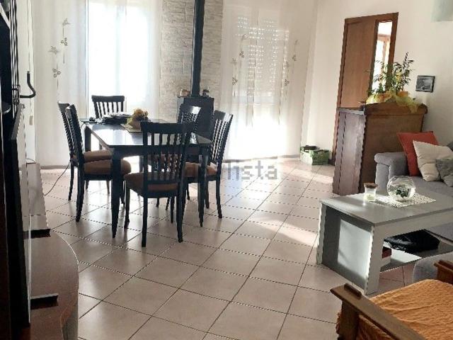 Casa in vendita a Cadelbosco di Sopra