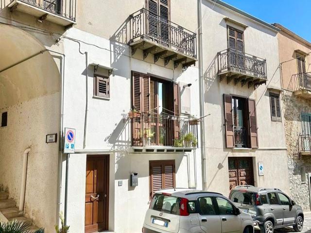 Casa in vendita a Bisacquino, Sicilia