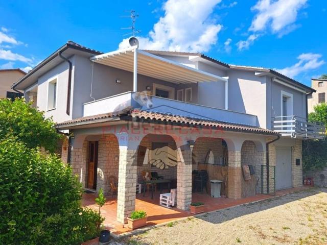 Casa in vendita a Baschi, Umbria
