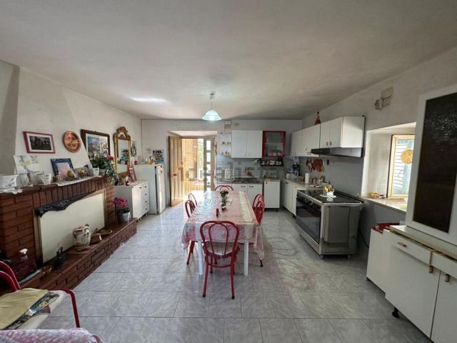 Casa in vendita a Case Tobia, Caramanico Terme