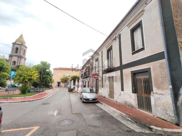 Casa in vendita a Amorosi, Campania