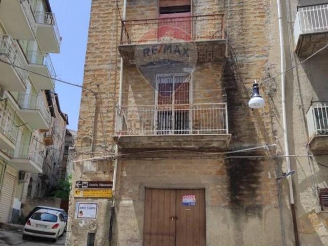Casa in vendita a Favara, Agrigento