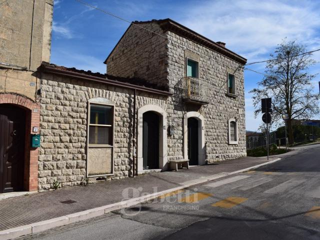 Casa in vendita a Campodipietra, Molise