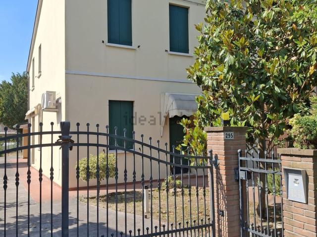 Casa in vendita a Ravenna, Reggio Emilia