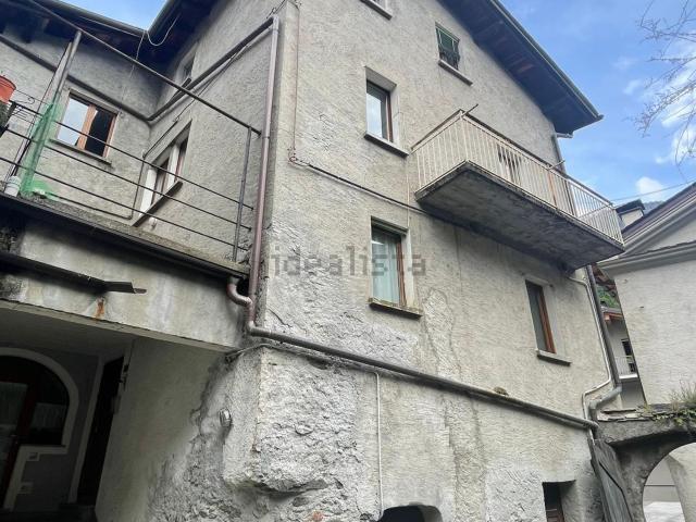 Casa in vendita a Grosio, Lombardia