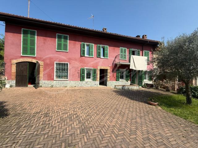 Casa in vendita a Piemonte, Asti
