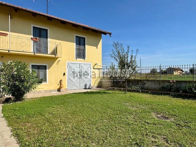 Casa in vendita a Monasterolo di Savigliano, Cuneo