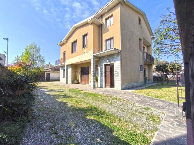Casa in vendita a Ceriano Laghetto, Lombardia