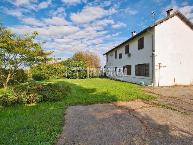 Casa in vendita a Piemonte, Vercelli
