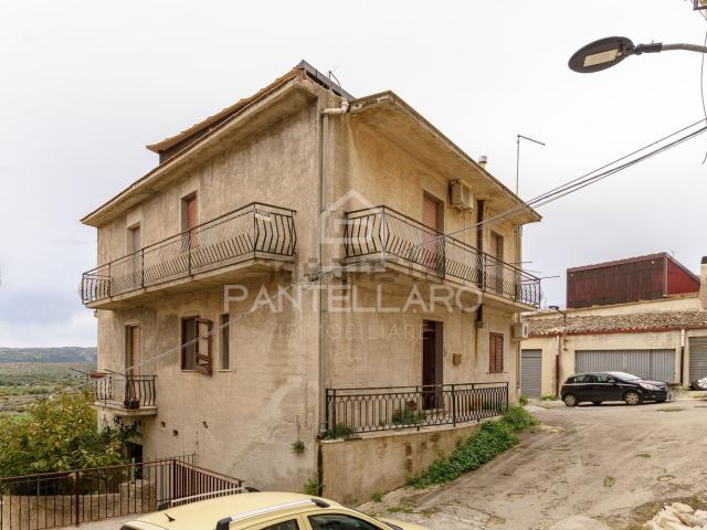 Casa in vendita a Sortino, Sicilia