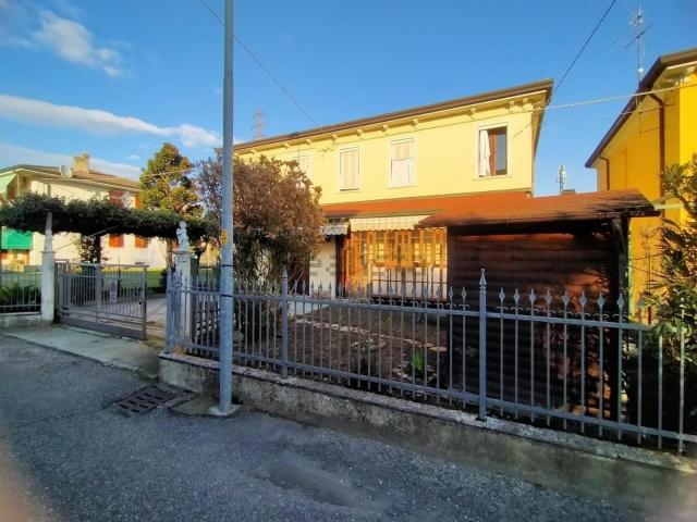 Casa in vendita a Legnago, Veneto