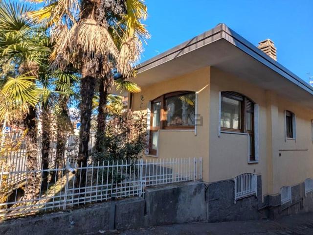 Casa in vendita a Molini, Luino