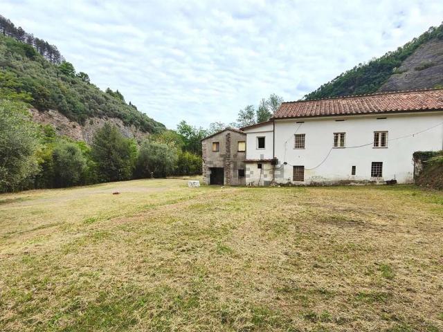 Casa in vendita a Sesto di Moriano, Bagni Di Lucca Ponte
