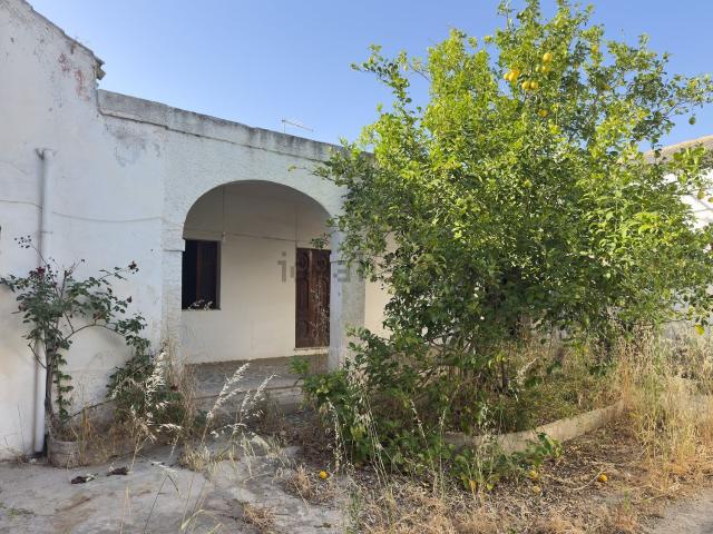 Casa in vendita a Monserrato, Sardigna/Sardegna