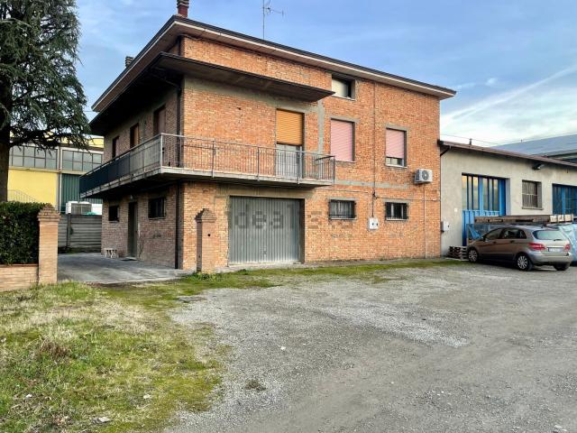 Casa in vendita a Unione dei comuni del Distretto Ceramico, Fiorano Modenese