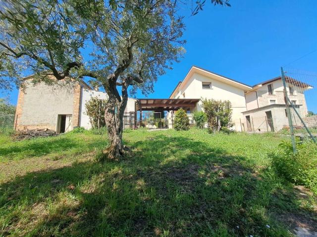 Casa in vendita a Marcianese, Lanciano