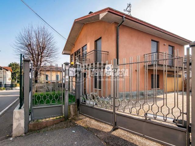 Casa in vendita a Appiano Gentile, Lombardia