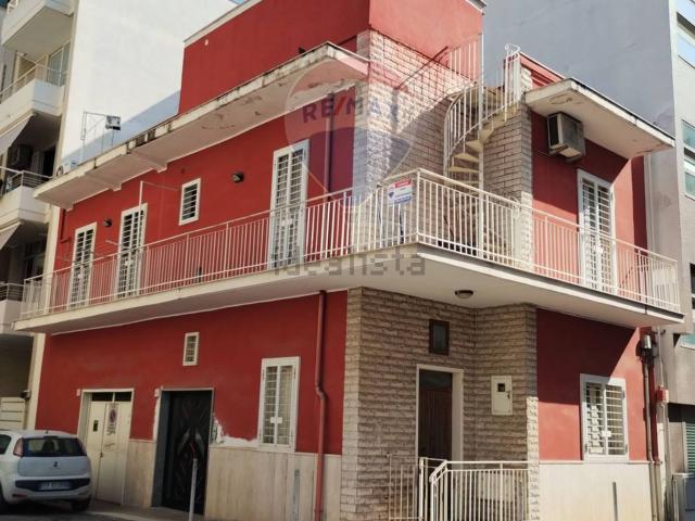 Casa in vendita a Puglia, Bari