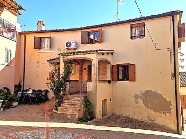 Casa in vendita a Castellalto, Abruzzo