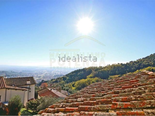 Casa in vendita a Pescia, Monte a Pescia