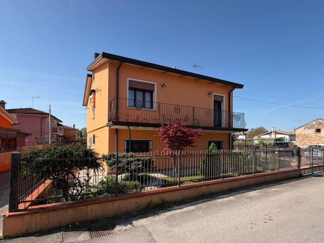 Casa in vendita a Porto Tolle, Boccasette