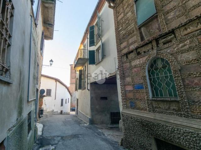 Casa in vendita a Piemonte, Alessandria