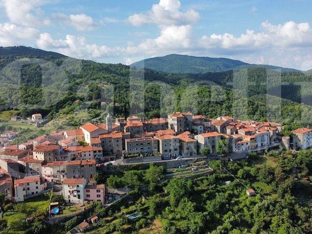 Casa in vendita a Massa Marittima, Toscana