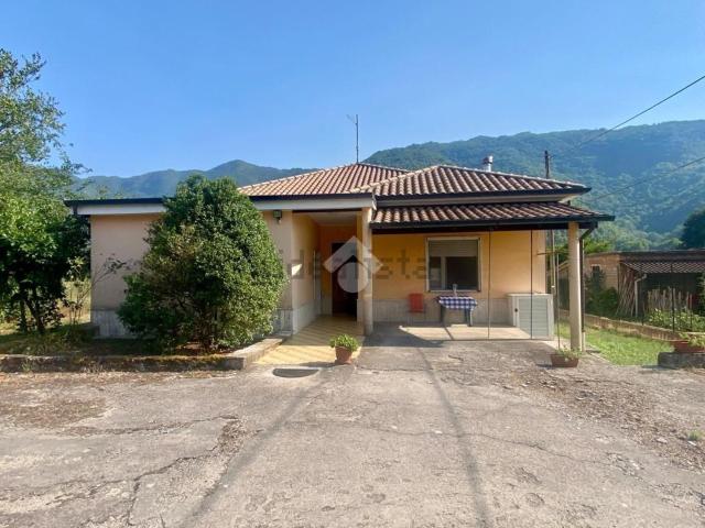 Casa in vendita a Villa Latina, Lazio