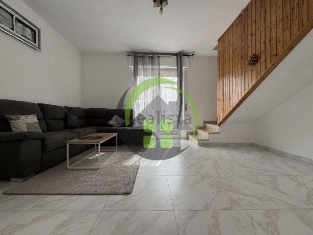 Casa in vendita a Casnigo, Lombardia