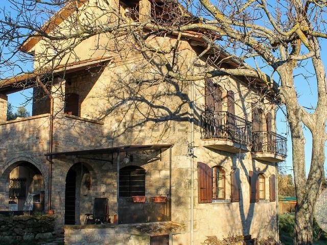 Casa in vendita a Sarteano, Toscana