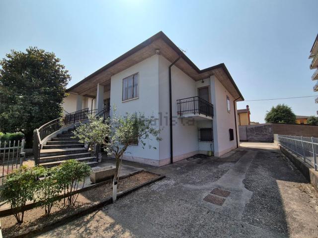 Casa in vendita a Nogara, Veneto