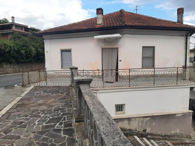 Casa in vendita a Avezzano, Abruzzo