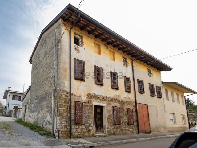 Casa in vendita a San Lorenzo Isontino, Friuli-Venezia Giulia