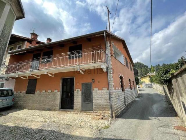 Casa in vendita a Arico, Piemonte