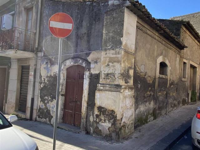 Casa in vendita a Scordia, Sicilia