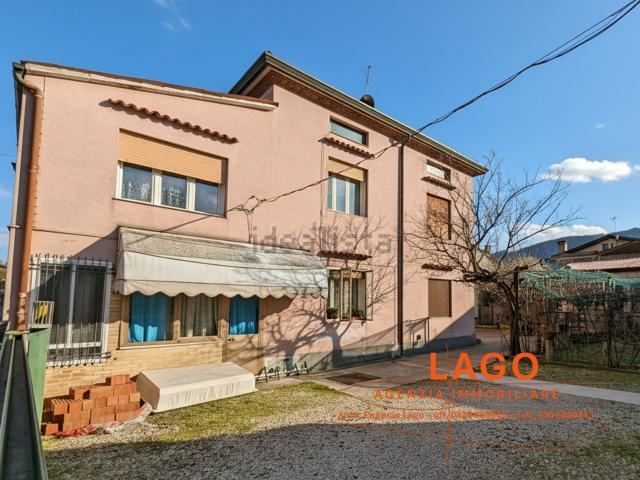Casa in vendita a Nove, Veneto