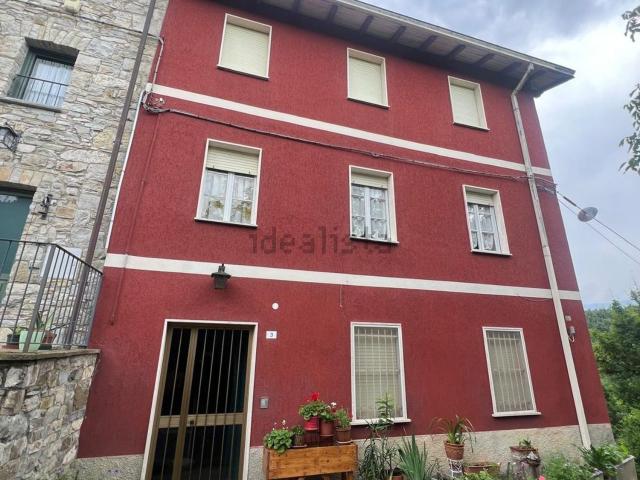 Casa in vendita a Ferriere, Reggio Emilia