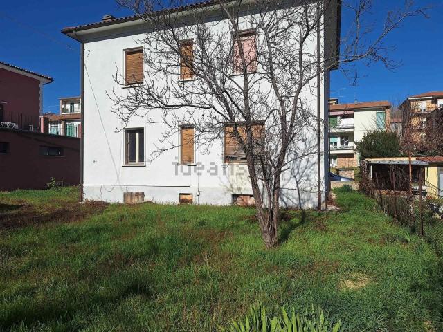 Casa in vendita a Di Contro, Marche