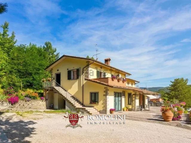 Casa in vendita a Caprese Michelangelo, Toscana