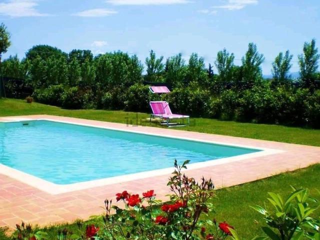 Casa in vendita a Lucignano, Toscana