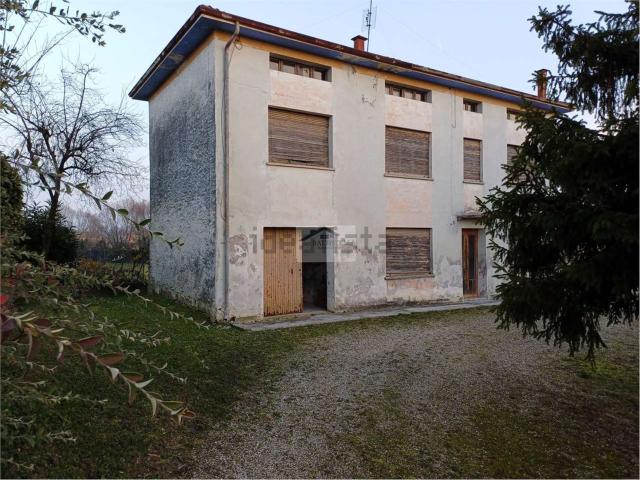 Casa in vendita a Prata Di Pordenone, Friuli-Venezia Giulia